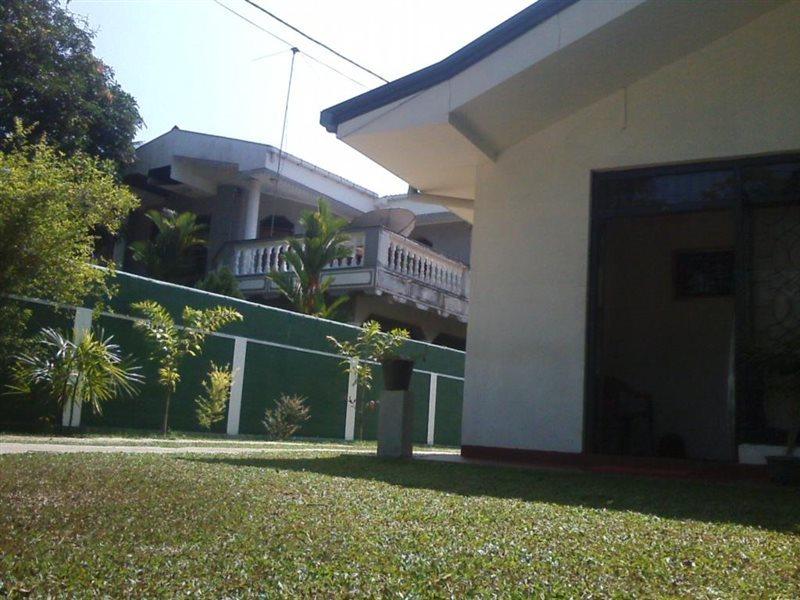Mazz Homestay Negombo Exterior foto